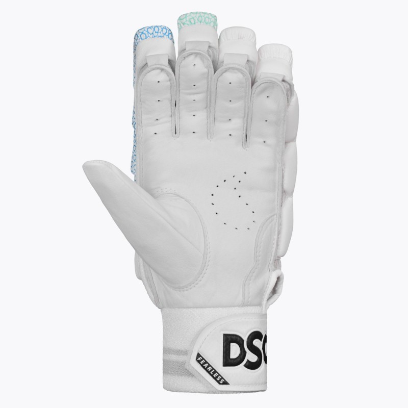 DSC Cynos Pro Batting Gloves DSC Cynos Pro Batting Gloves