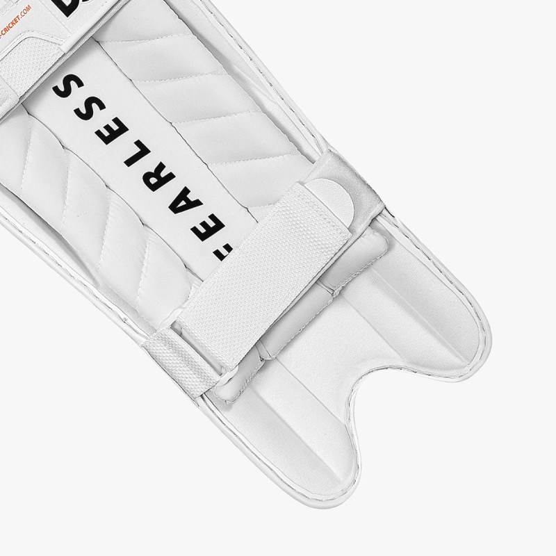 DSC Flex Lite Moulded Batting Leg Guard (White) DSC Flex Lite Moulded Batting Leg Guard (White)