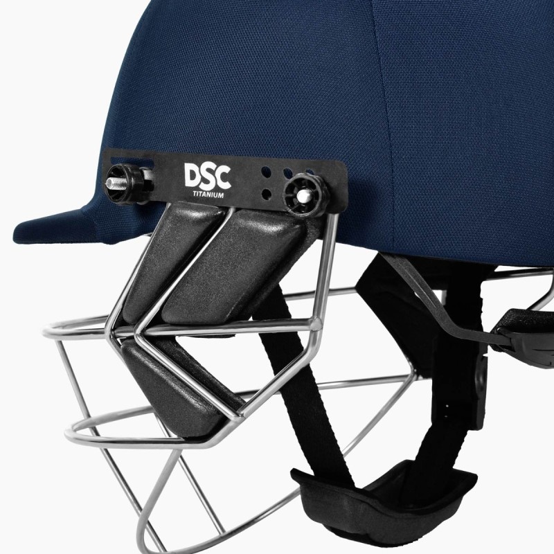 DSC Fort 44 Lite Titanium Cricket Helmet DSC Fort 44 Lite Titanium Cricket Helmet