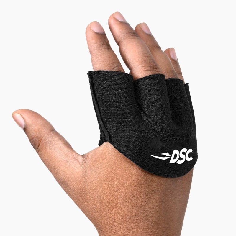 DSC Protakt Fielding Gloves DSC Protakt Fielding Gloves