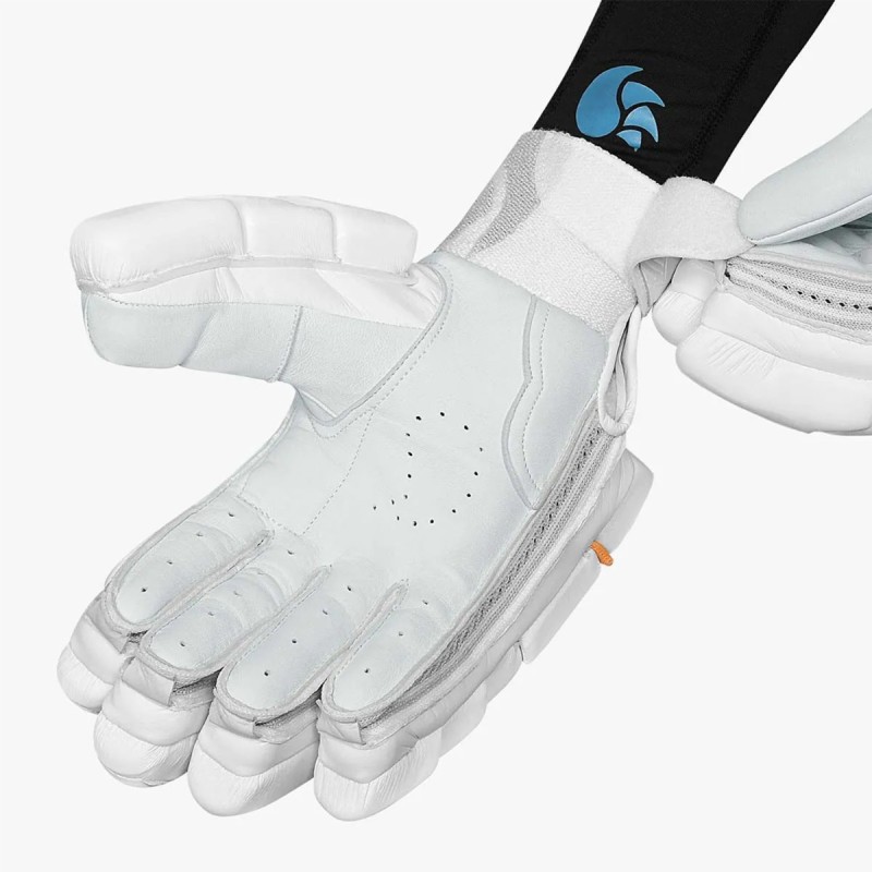 DSC The Bull Autograph Batting Gloves DSC The Bull Autograph Batting Gloves