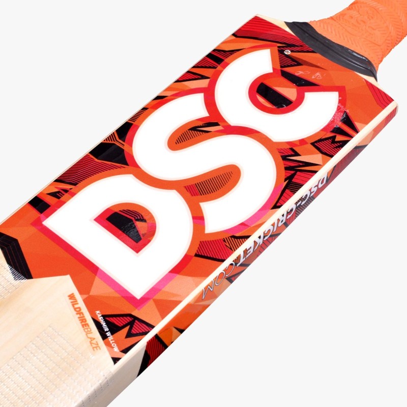DSC Wildfire Blaze Tennis Bat DSC Wildfire Blaze Tennis Bat