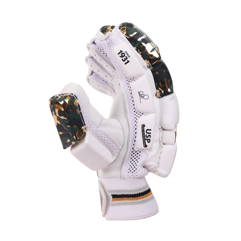 SG HP Lite Batting Gloves SG HP Lite Batting Gloves