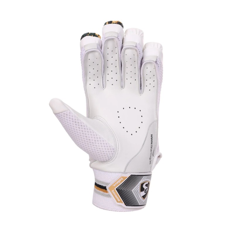 SG Savage Lite Batting Gloves SG Savage Lite Batting Gloves