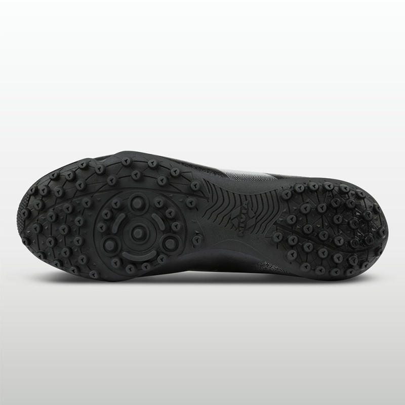 Nivia Carbonite 8.0 Turf - Black Nivia Carbonite 8.0 Turf - Black