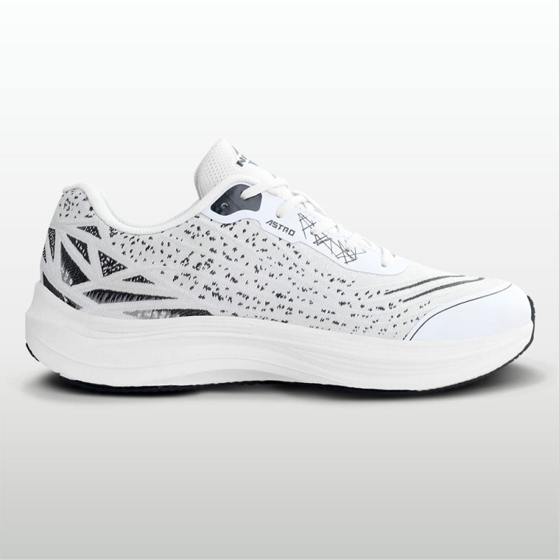 Nivia Astro Training Shoe - White Nivia Astro Training Shoe - White