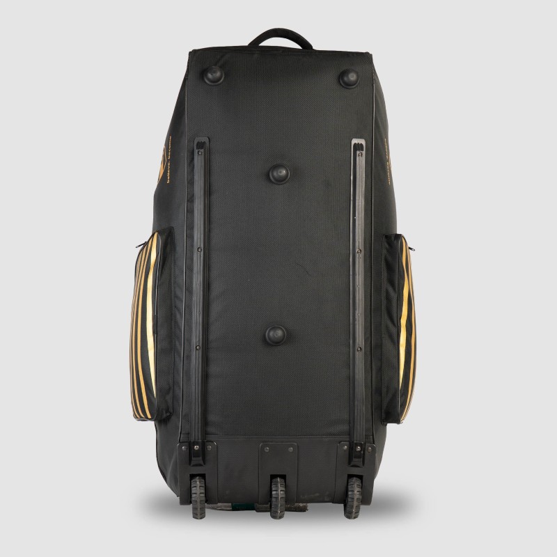 SG 22 Yard X11 Wheelie Cricket Kit Bag SG 22 Yard X11 Wheelie Cricket Kit Bag