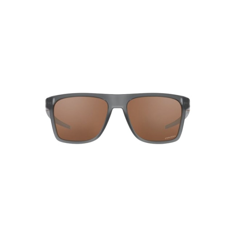 Oakley Brown UV Protection Rectangular Sunglasses for Men Oakley Brown UV Protection Rectangular Sunglasses for Men