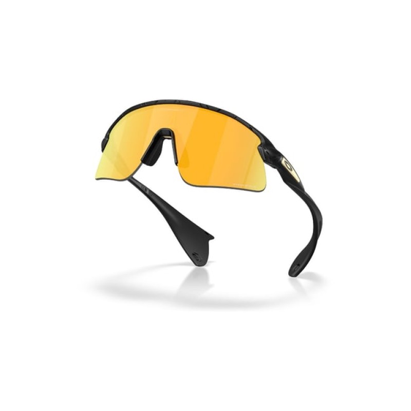 Oakley Gold UV Protection Rectangular Unisex Sunglasses Oakley Gold UV Protection Rectangular Unisex Sunglasses